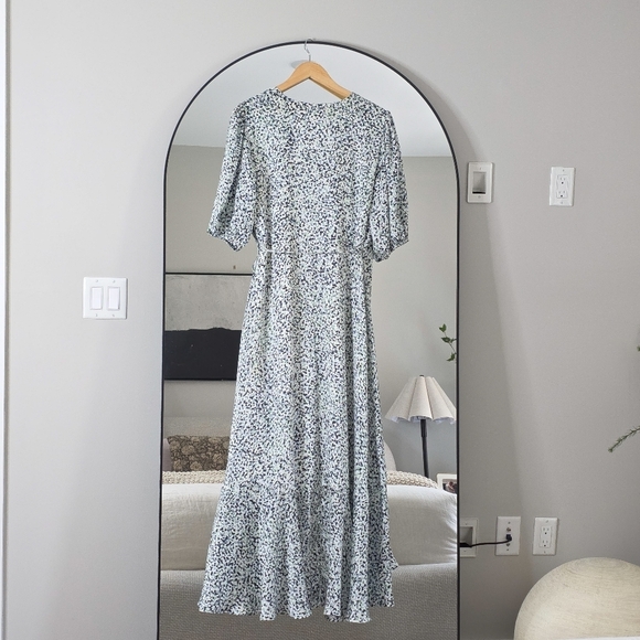 Club Monaco High-Low Easy Midi Wrap Dress in Abstract Polka Dot Print, Size 10 - Picture 9 of 16